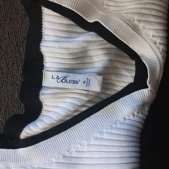 Sweater - Picture 2 of 2